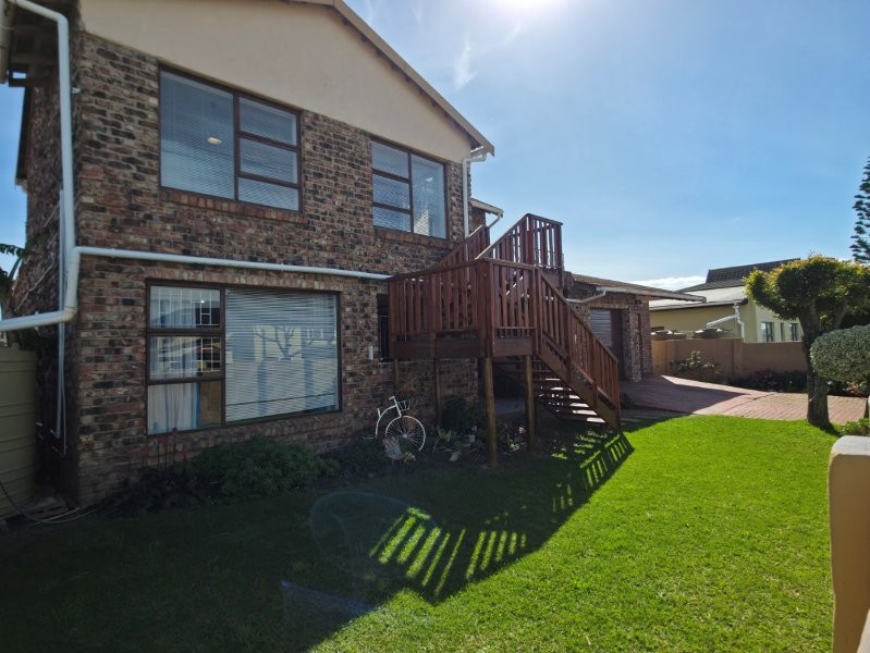 3 Bedroom Property for Sale in Wavecrest Eastern Cape